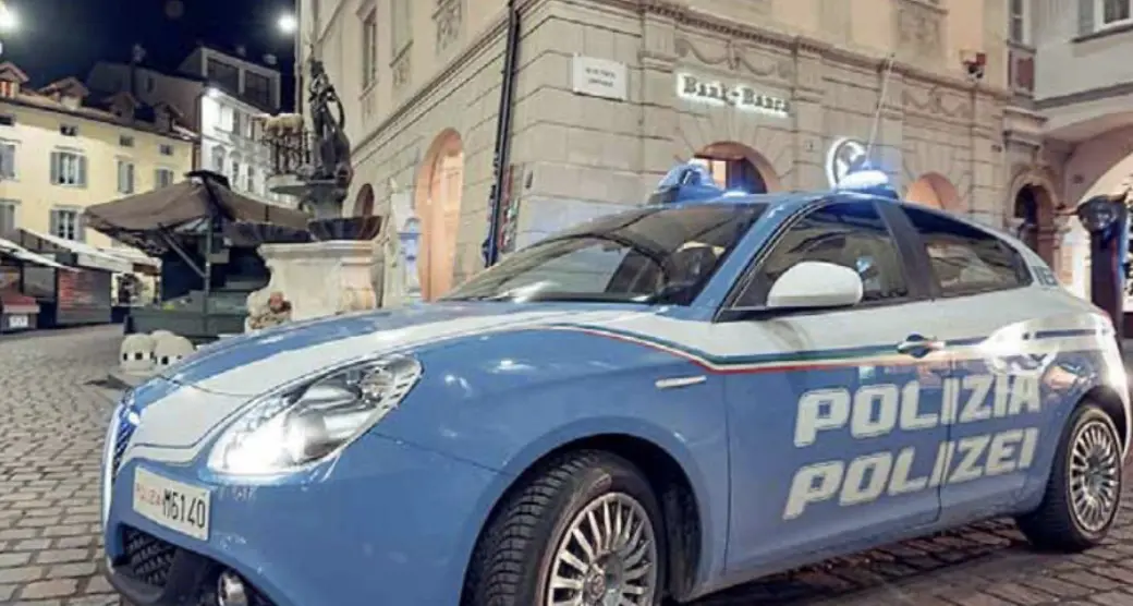 Noto politico denunciato dalla moglie: disposto il divieto di avvicinamento