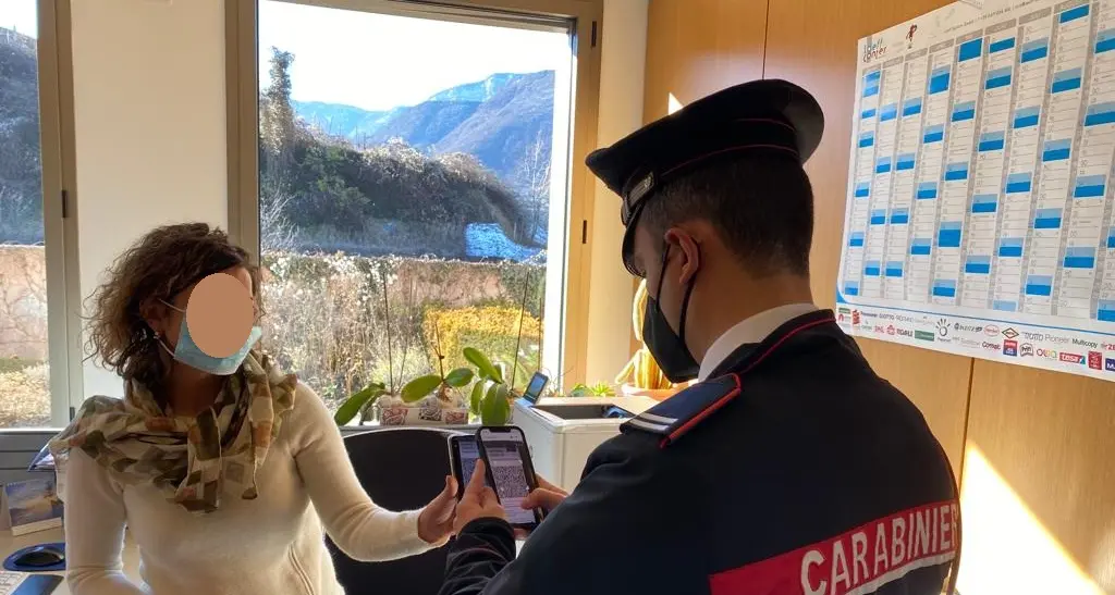 In pizzeria senza mascherina e senza Green Pass rafforzato: fioccano le sanzioni