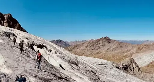 Le guide alpine dell'Alto Adige: «La sicurezza totale in montagna non esiste, ma c'è un diritto alla libertà e all'autodeterminazione»