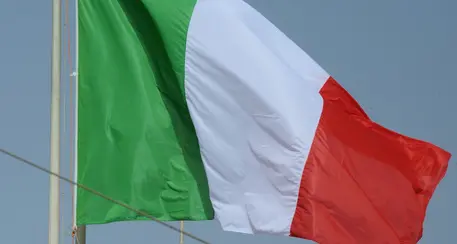 Brennero, Consigliere Sabatelli (FdI) ripristina il tricolore