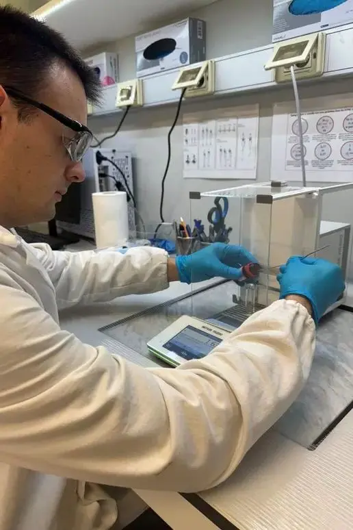 Ricercatori bolzanini creano un idrogel nemico della siccità che idrata e nutre le piante