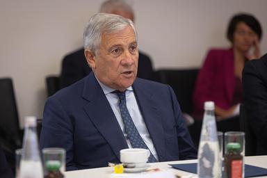 Tajani, 'bene Weber, difendere insieme le frontiere e potenziare Frontex'