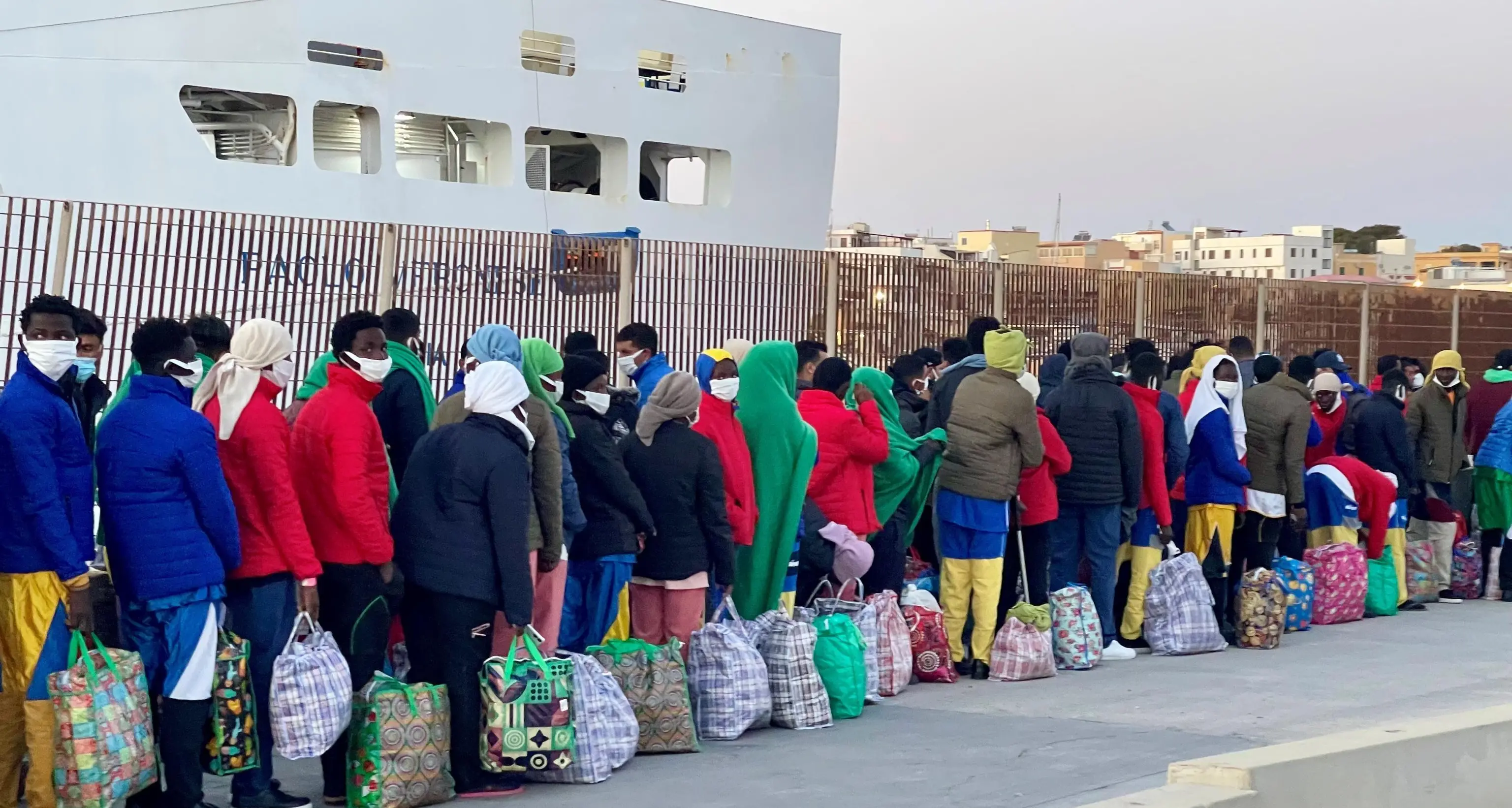 Migranti: sbarchi a Lampedusa, arrivati in mille in 24 ore