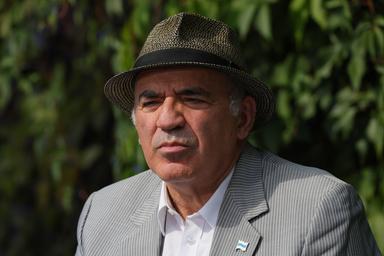 Kasparov, 'avvisato dai servizi lituani e Usa che la mia vita è in pericolo'