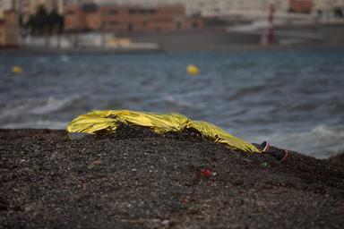 Media, altri 17 corpi recuperati sul lato marocchino della costa a Ceuta