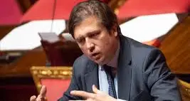 Sileri: “Per gli over 80 slitta di 4 settimane la vaccinazione”