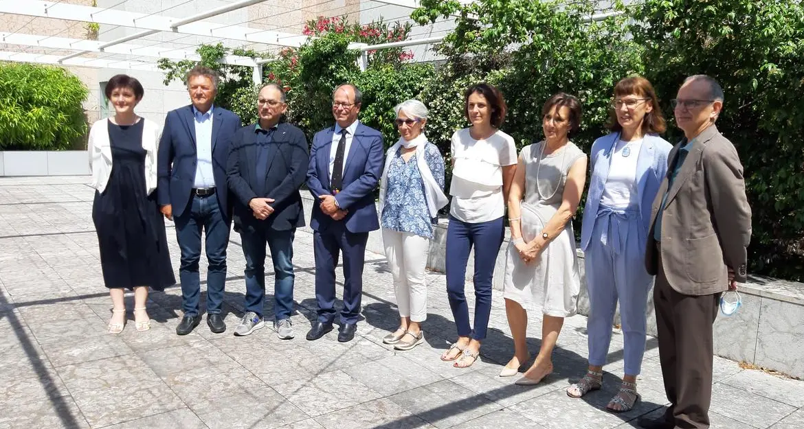 Mobilità pulita sulle Dolomiti: dalla navetta per le Tre Cime al contingentamento digitale a Braies