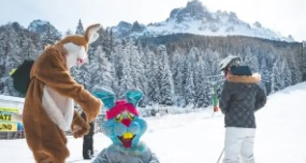 Pasqua, a Obereggen la caccia alle uova è... sulle piste da sci