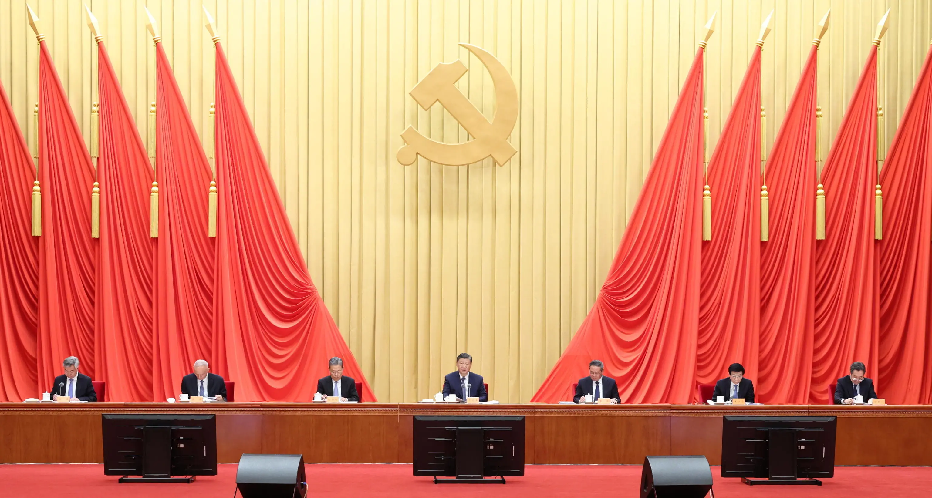 Cina: 'Iscritti al Partito comunista sono quasi 100 milioni'