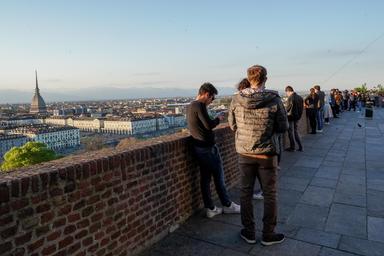 Ilo, quasi 4 giovani disoccupati per ogni adulto disoccupato in Italia