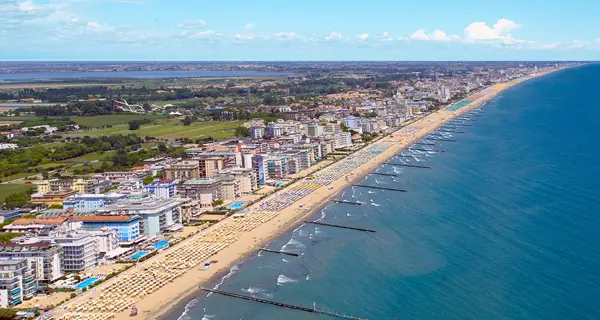 A Jesolo aperti 150 hotel e tanti sulle spiagge. Numerosi i turisti dall’Alto Adige