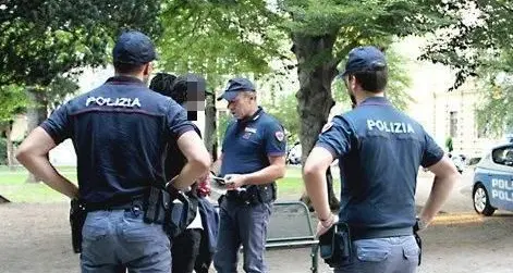 Rissa con la mannaia a Bolzano, il protagonista sarà rimpatriato. Controlli nei giardini della stazione