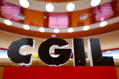 Cgil, pensione anticipata a 64 anni con il Tfr scarica costo sui lavoratori