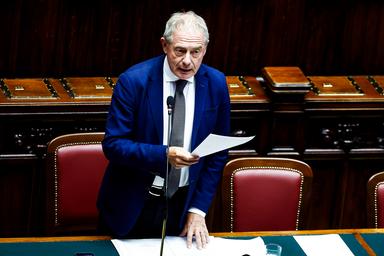 Urso, 'ad ottobre un decreto imprese, anche misure su AI nelle aziende'