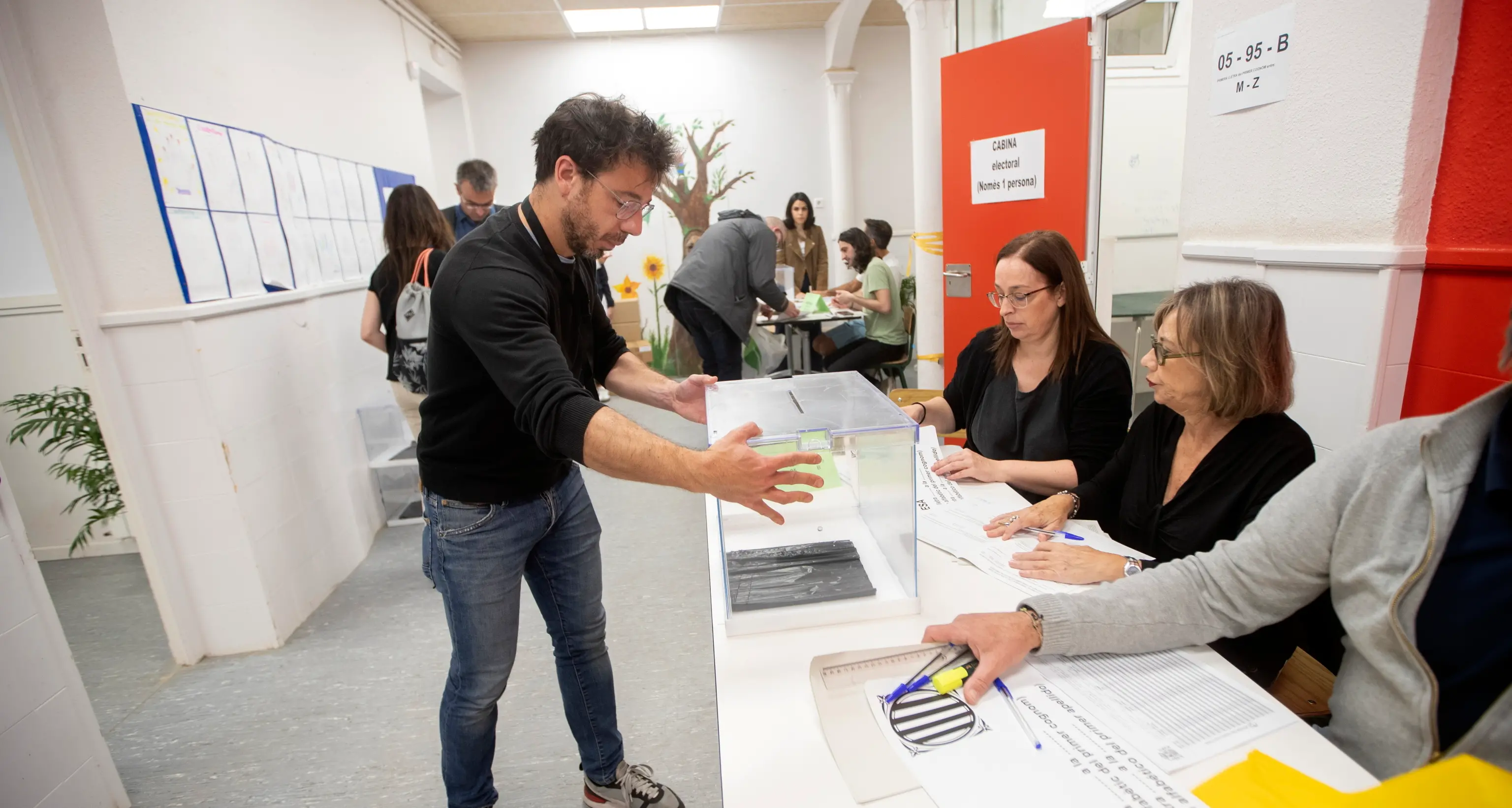 Catalogna: exit poll, socialisti avanti su indipendentisti