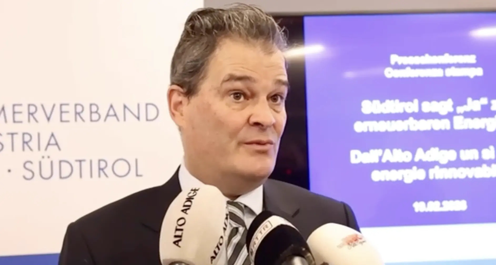 Thomas Brandstaetter parla dell'opposizione di parte della popolazione della Val d'Ultimo al progetto di una centrale idroelettrica