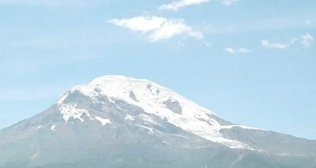 Ecuador: valanga sul vulcano, 3 morti e 3 dispersi