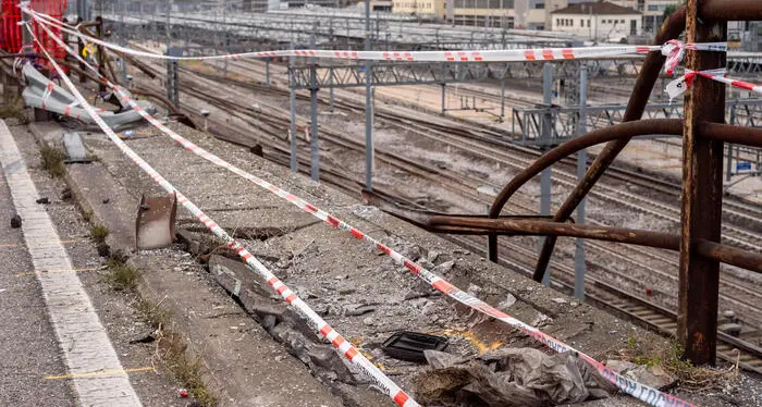 Mestre, identificate tutte e 21 le vittime della tragedia. Il guardrail sotto accusa