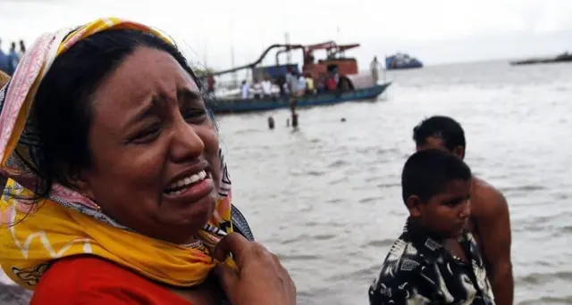 Bangladesh: barcone affonda in un fiume, almeno 23 morti