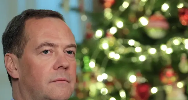 Medvedev, per Usa export democrazia è diventato boomerang