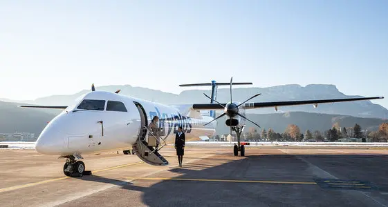 SkyAlps, aerei fermati a Bolzano: addetto alla manutenzione avrebbe certificato prestazioni mai effettuate