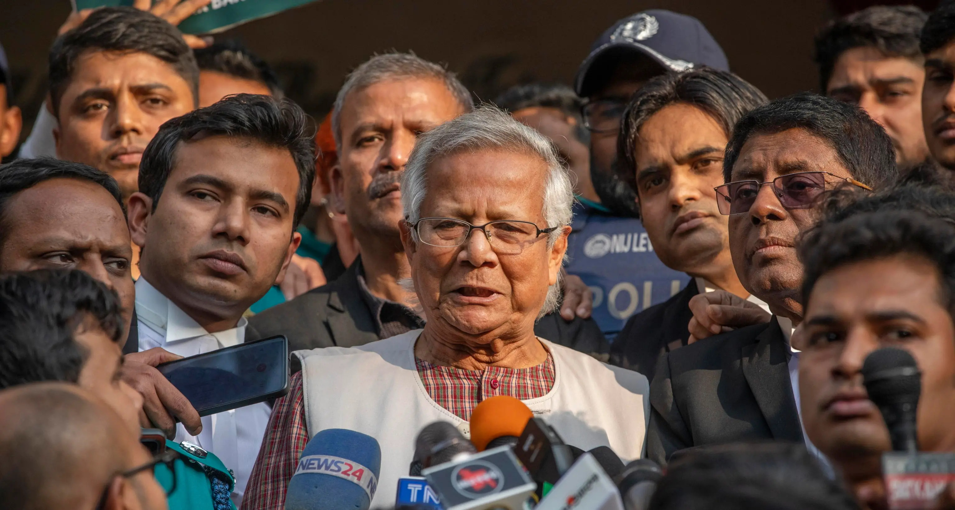 Bangladesh: Yunus, il Paese ha ottenuto una seconda indipendenza