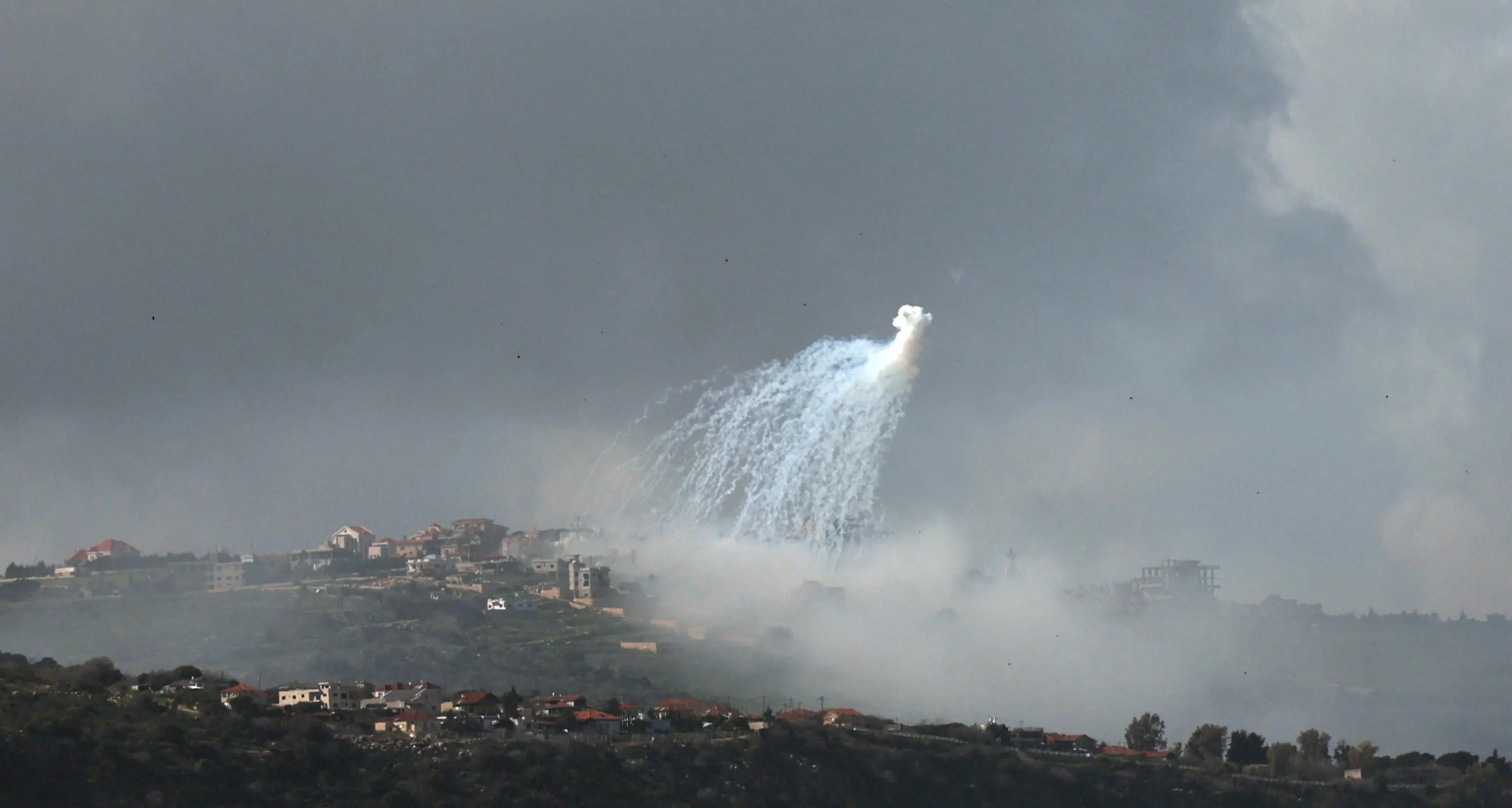 Libano: media, 5 morti in un raid israeliano su una casa