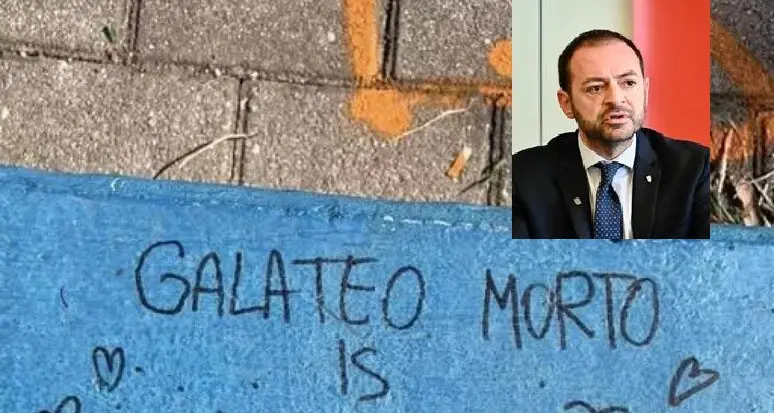 Scritte contro Galateo sui prati del Talvera: «La sua morte è la gioia dei queer». Indaga la Digos
