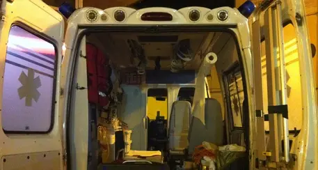 Travolto dalle piastre, morto a Sesto Pusteria un uomo di 48 anni