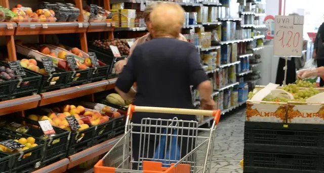 Bankitalia: inflazione frenerà consumi famiglie nel 2023