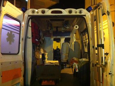 Due diciassettenni morti sbalzati dall'auto finita fuori strada
