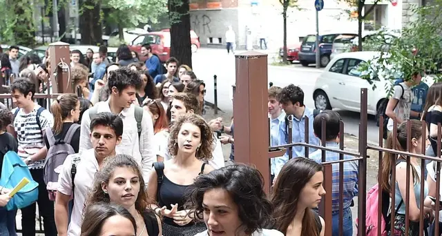 Maturità: al via prima prova, italiano, per oltre 500 mila