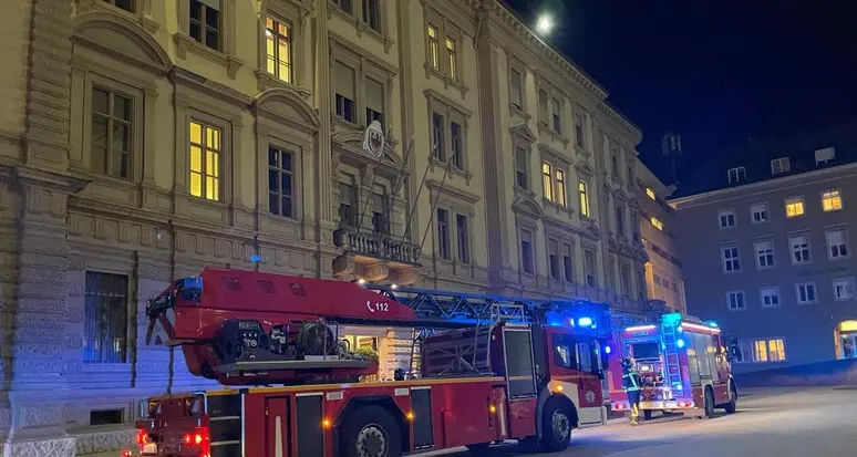 Bolzano, rientrato l’allarme incendio a palazzo Widmann