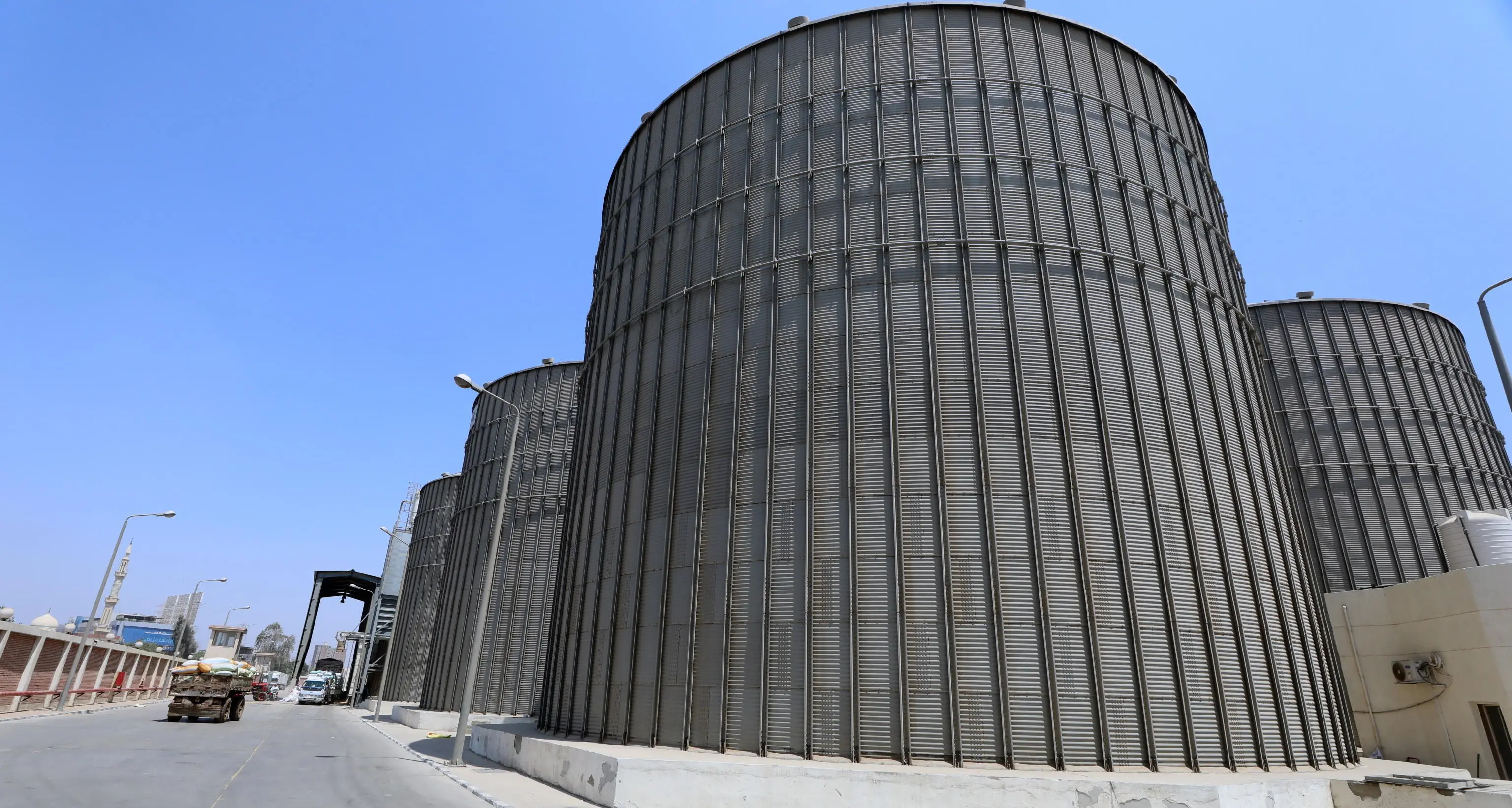 Brasile, esplode un silo di grano: due morti e nove dispersi