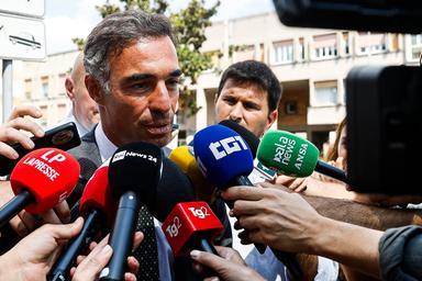I legali, 'Lavitola sta bene e non ha segni di percosse'