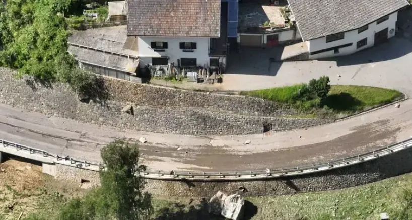 Ancora massi sulla strada della val Senales: la Sp3 resta chiusa al traffico per sicurezza