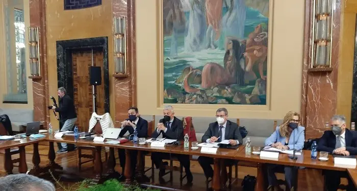 Morra: «Investimenti sospetti sul fotovoltaico. Mondo tedesco colonizzato dalla 'ndrangheta, che punta sulla cocaina»