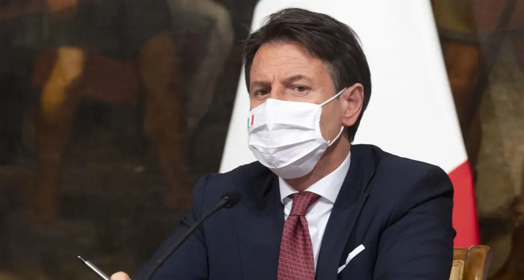 Il Dpcm: Natale blindato, si torna a scuola (al 75%) dal 7 gennaio