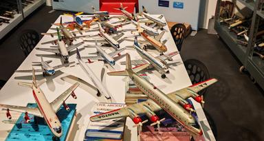 Passione volo, apre a Fagagna il museo dell'aereo giocattolo in latta