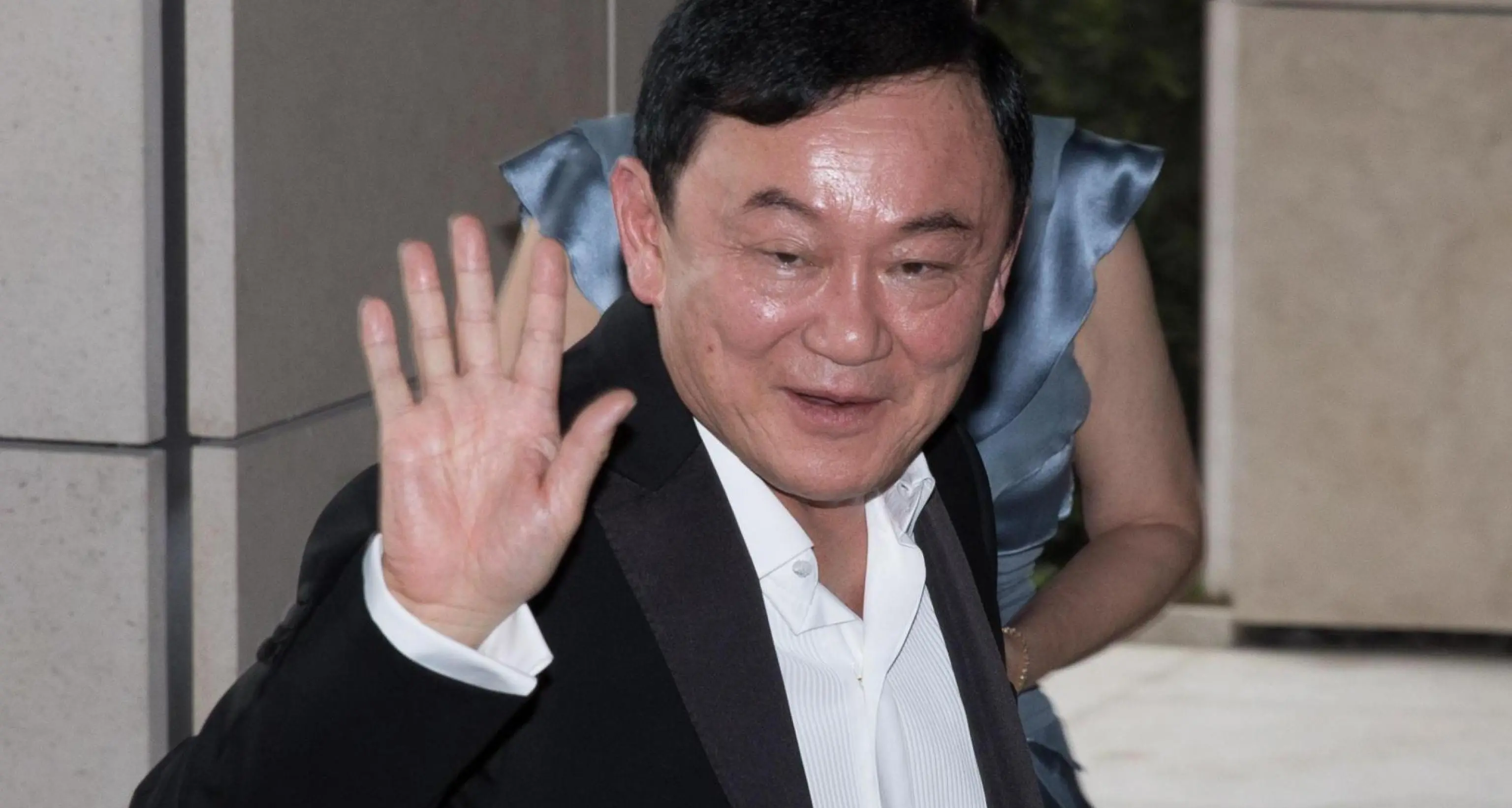 Thailandia: ex premier Thaksin Shinawatra torna dall'autoesilio