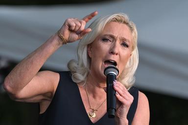 Marine Le Pen, 'le presidenziali sono una battaglia contro le forze del declino'