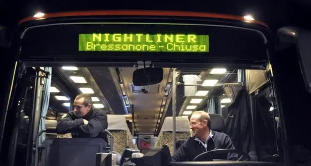 I nightliner ripartono a fine aprile con una rete di 19 percorsi in tutto l’Alto Adige