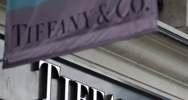 Lusso: record titoli Lvmh, Hermes e Kering ultimi due mesi
