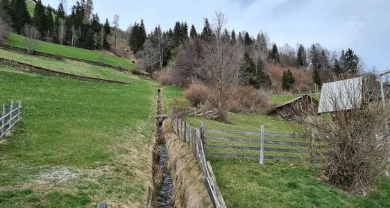 In Val d'Ultimo lavori sul rio Valsura per prevenire le esondazioni