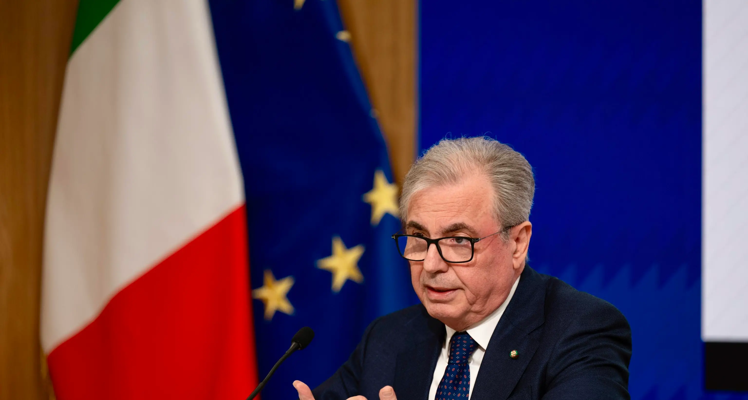 Tilt informatico: Frattasi, 24 ore per tornare alla normalità