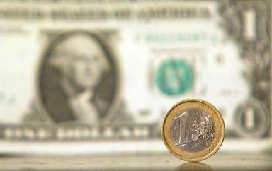 Stabile l'euro-dollaro a quota 1,1211 in avvio (-0,04%)