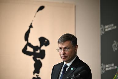 Dombrovskis, 'non possiamo continuare a introdurre nuove forme di flessibilità'