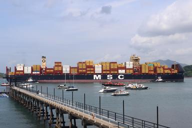 Panama, meno navi nel Canale da settembre per la siccità