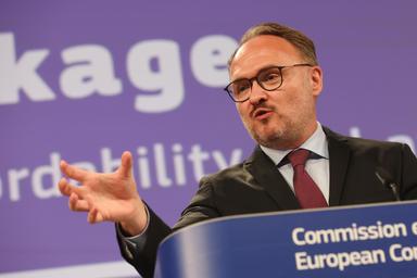 Commissario Ue ai 27, 'attuare misure per ridurre domanda di energia'