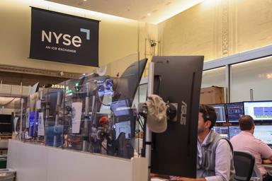 Wall Street apre positiva, Dj a +0,27% e Nasdaq a +0,24%